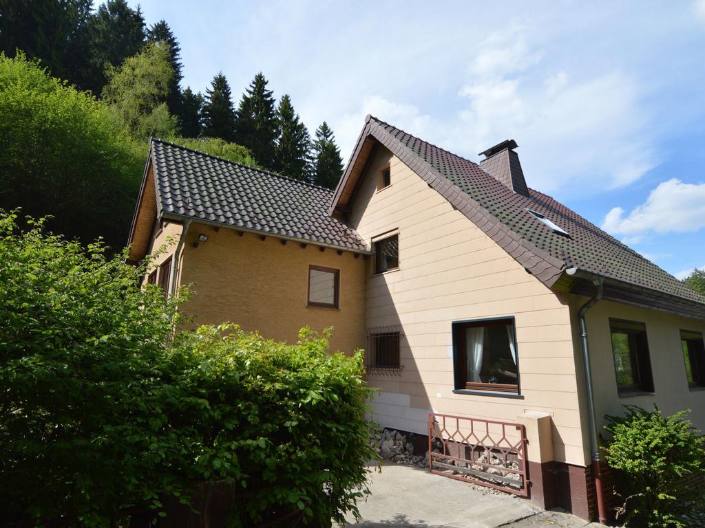Holiday Home With Garden In Hellenthal Eifel Екстериор снимка