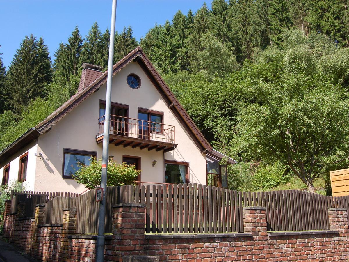 Holiday Home With Garden In Hellenthal Eifel Екстериор снимка